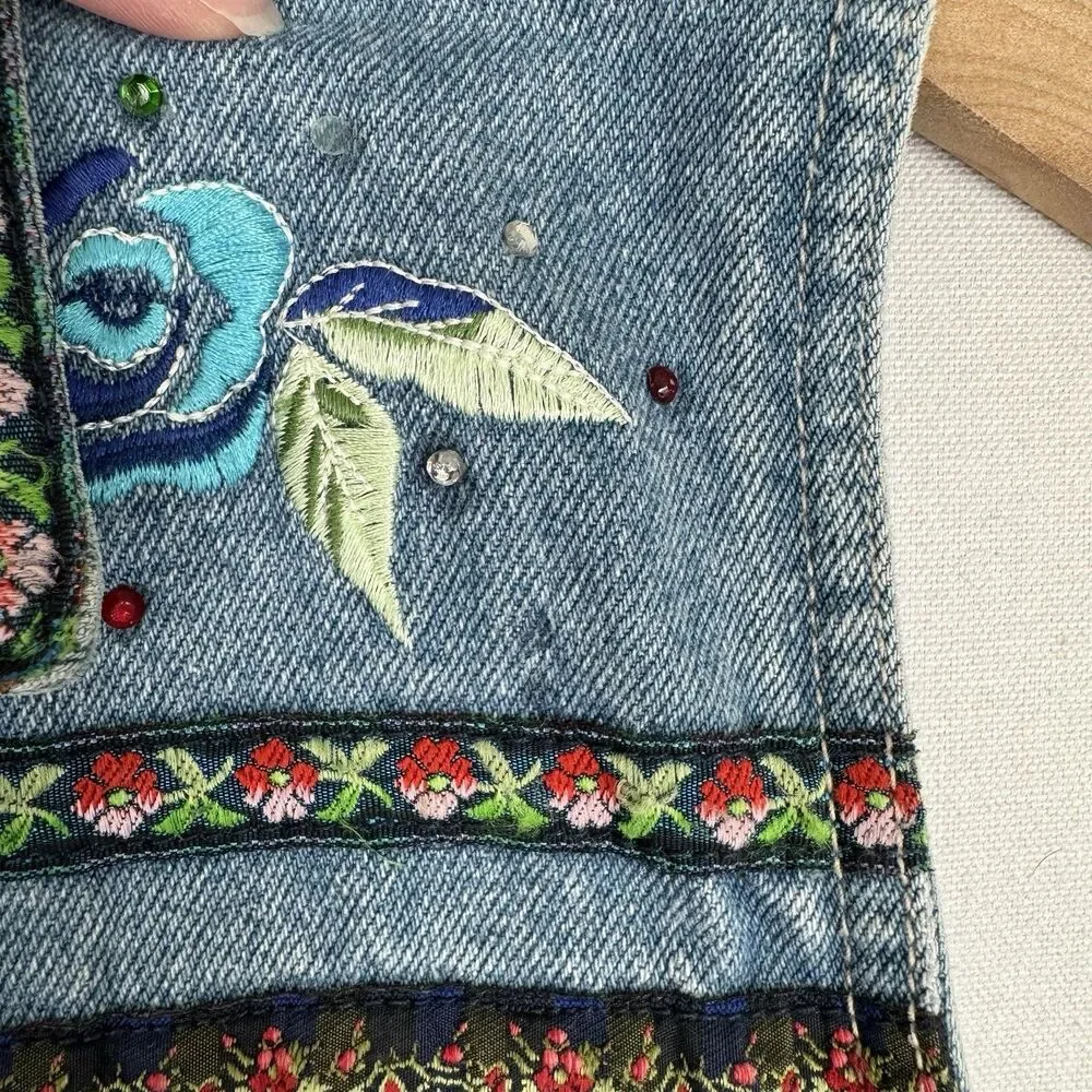 Vtg Y2K Bill Blass Vest Womens Small Blue Embroidered Festival Boho Hippie Denim
